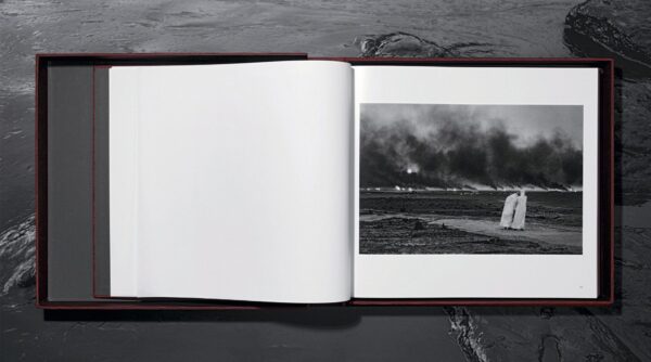 Sebastião Salgado. Kuwait. A Desert on Fire - Imagen 4