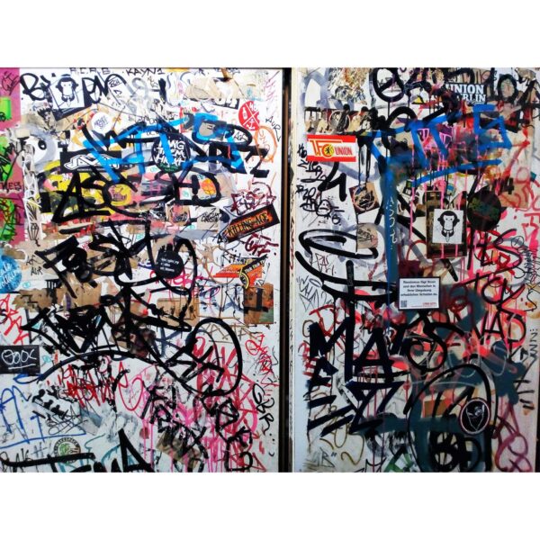 Ander Szinetar. DE LA SERIE: TOILETTEN, BERLIN (2015-2019)