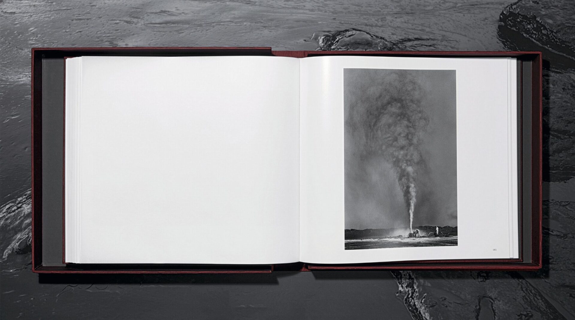 Sebastião Salgado. Kuwait. A Desert on Fire - Imagen 7