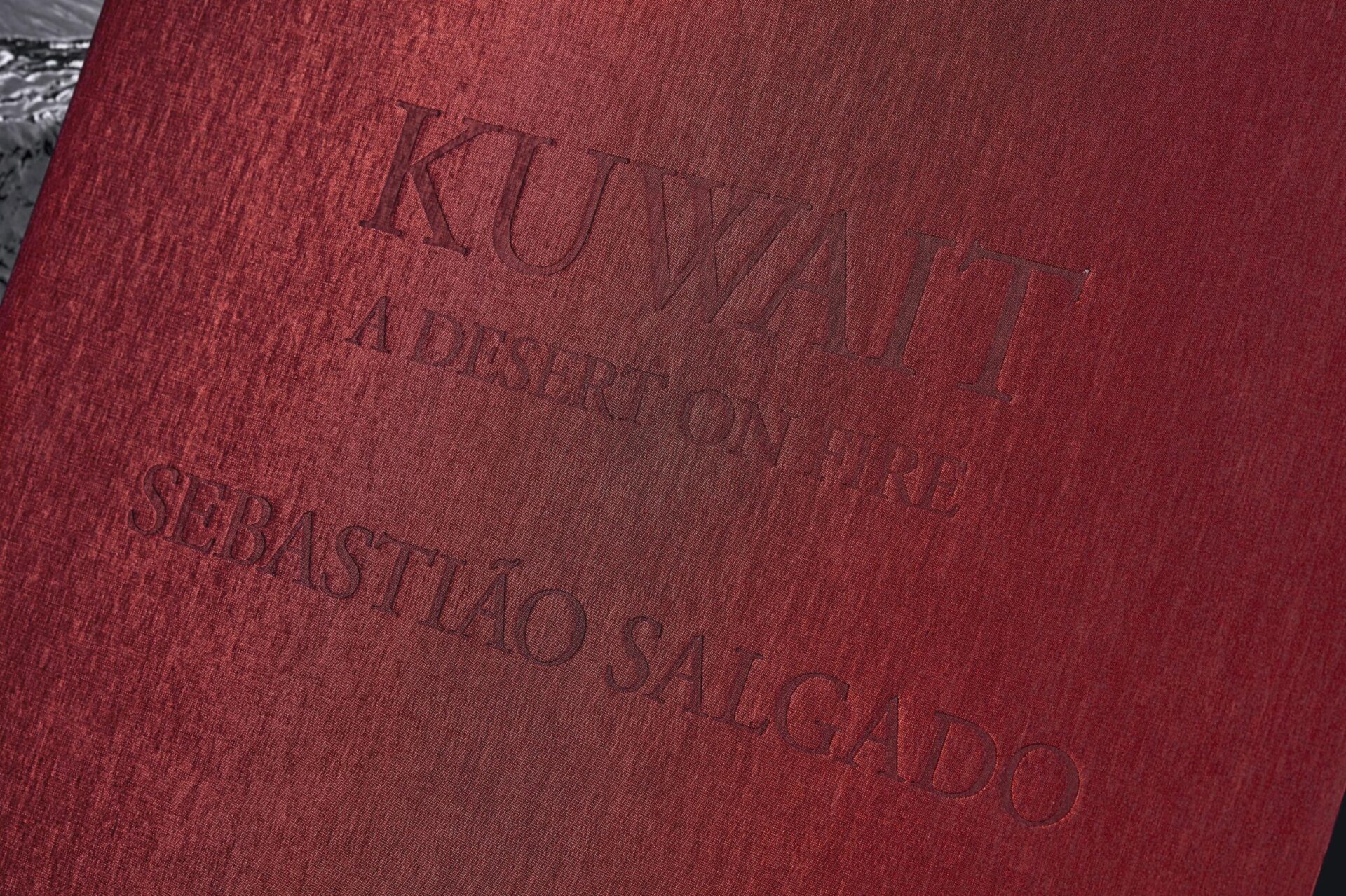 Sebastião Salgado. Kuwait. A Desert on Fire - Imagen 4