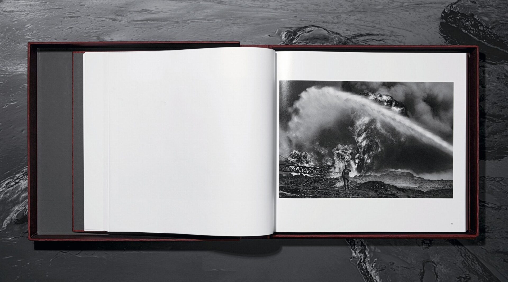 Sebastião Salgado. Kuwait. A Desert on Fire - Imagen 15