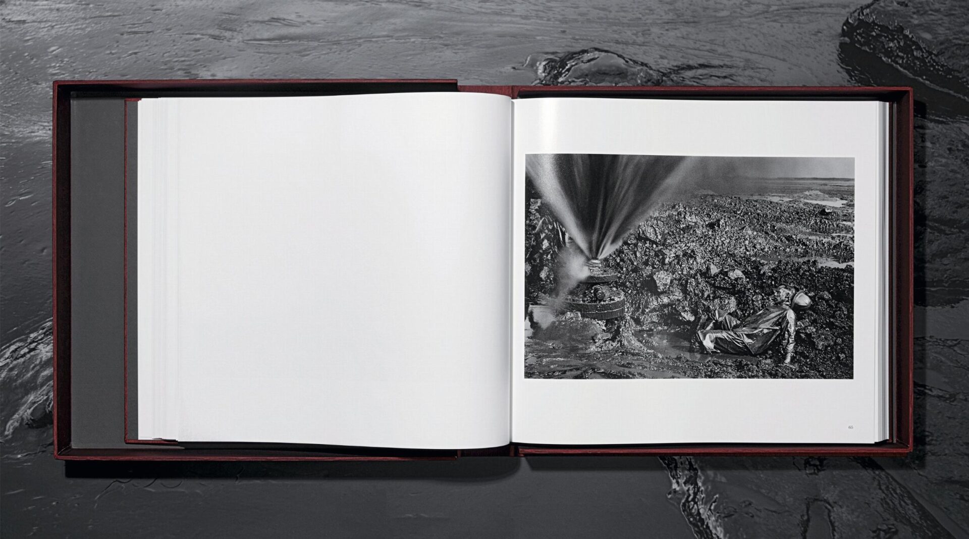 Sebastião Salgado. Kuwait. A Desert on Fire - Imagen 13